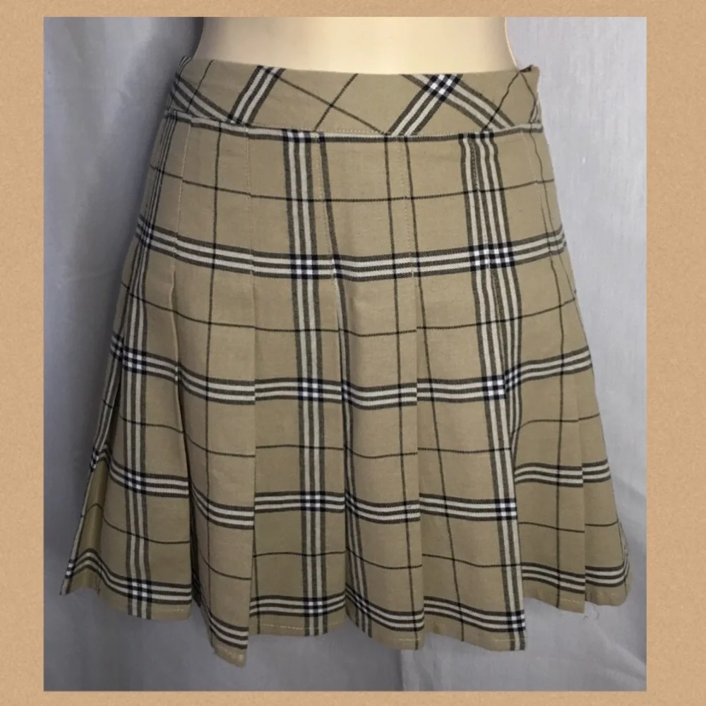 *Factorie* Size 12 Pleated check skirt in Alicia Neutral. - Picture 7 of 7